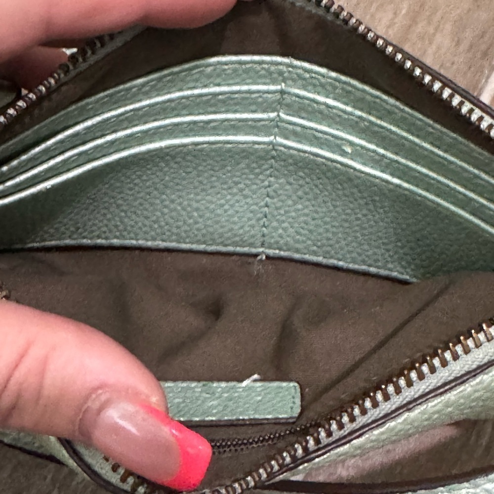 Joy Susan Green Clutch Wristlet with bronze Hardware - Picture 4 of 9